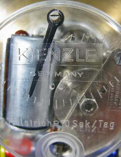 Kienzle-Automatic Weltzeituhr Elektromechanisch 08.jpg